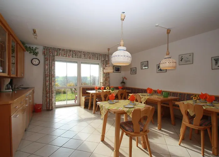 Apartmán In Rotthalmuenster Mit Garten Andriching