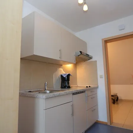 Beautiful Apartment In Rotthalmuenster With Garden *